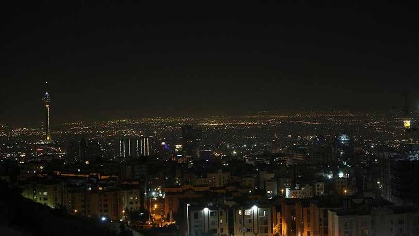İsrail, İran'daki askeri hedefleri vurduğunu duyurdu