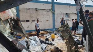 İsrail, Refah'ta Filistinlilerin çadırlarının olduğu bölgeyi bombaladı 25 kişi öldü