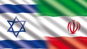 İsrail devlet televizyonu KAN, Tel Aviv'in İran'a saldırmak üzere olduğunu iddia etti