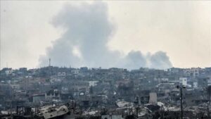 İsrail ordusu Gazze Şeridi'nin çeşitli bölgelerine saldırılar düzenledi