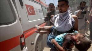İsrail ordusu, Gazze Şeridi'nin orta kesimlerinde ve güneydeki Refah'ta saldırılara devam ediyor