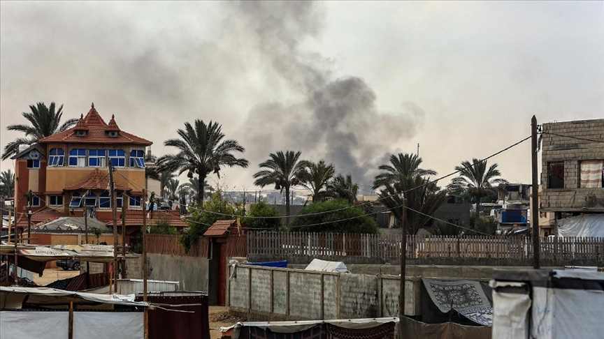 İsrail ordusu Refah'ta Filistinlilerin çadırlarını bombaladı 11 kişi öldü