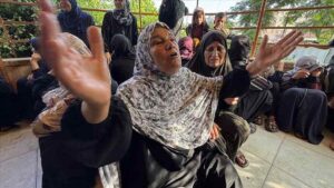 İsrail ordusunun Gazze Şeridi'ne son saldırılarında 37 Filistinli hayatını kaybetti