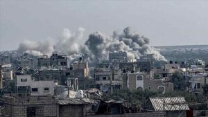 İsrail'in Gazze Şeridi'ne düzenlediği saldırılarda en az 25 Filistinli hayatını kaybetti