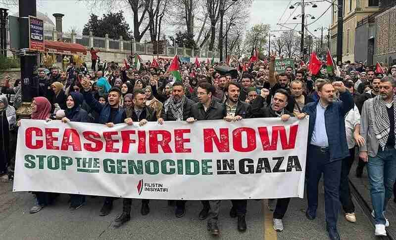 İsrail'in Gazze'ye saldırıları binlerce kişi tarafından protesto edildi