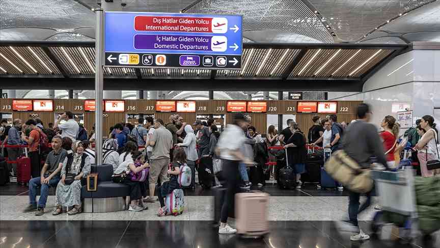 İstanbul havalimanlarının yolcu sayısı ilk çeyrekte 30 milyona yaklaştı