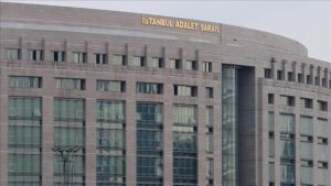 İstanbul merkezli FETÖ operasyonunda 36 zanlı yakalandı