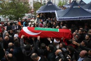 Kahramanmaraş'taki okul saldırısında yaralanan öğrenci 18 günlük yaşam mücadelesini kaybetti