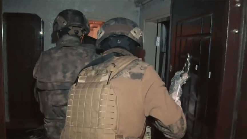 Kalkan-22 operasyonlarında 40 göçmen kaçakçılığı organizatörü yakalandı
