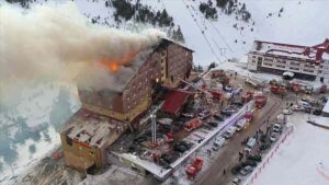 Kartalkaya Kayak Merkezi'ndeki otel yangınında 76 kişi hayatını kaybetti