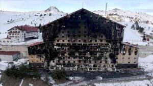 Kartalkaya'daki otel yangınına ilişkin soruşturmada 6 şüpheli hakkında tutuklama kararı verildi
