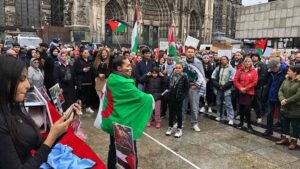 Köln'de "Filistin için Dayanışma" temalı gösteri düzenlendi