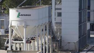 Lafarge'ın eski yetkilisine göre, Fransız istihbaratı terör örgütlerine para ödendiğinden haberdardı