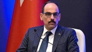 MİT Başkanı Kalın, Kahire'de Katarlı ve Mısırlı yetkililerle Gazze'deki son durumu görüştü