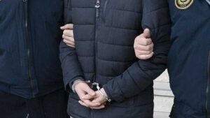 Mersin merkezli 5 ilde düzenlenen FETÖ operasyonunda 10 şüpheli yakalandı