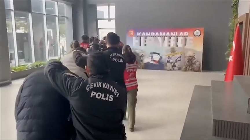 Nitelikli dolandırıcılık şebekelerine yönelik operasyonlarda 181 şüpheli tutuklandı