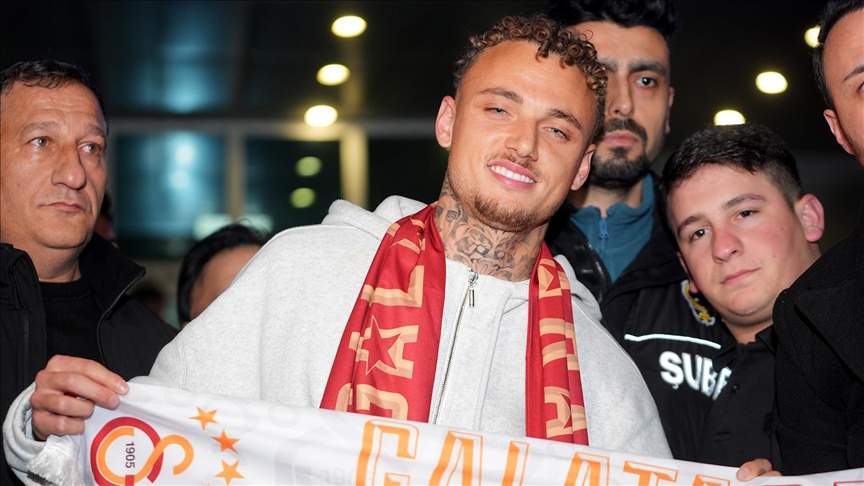 Noa Lang, Galatasaray için İstanbul'da
