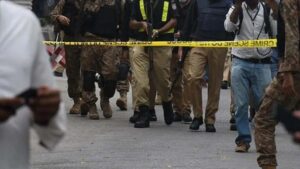 Pakistan'da cami yakınındaki patlamada 15 kişi öldü, 50'den fazla kişi yaralandı