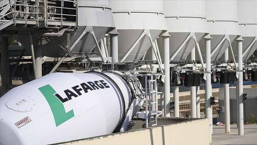 Paris Ceza Mahkemesi, Fransız çimento firması Lafarge'ı "terör örgütünü finanse etmekten" suçlu buldu