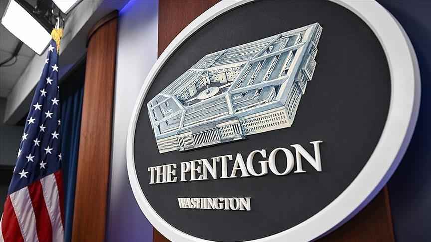 Pentagon, cinsiyet değiştiren bireylerin orduya girmesini engellemek için harekete geçecek