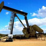 Petrol fiyatları, diplomatik çabaların etkisiyle yüzde 4'ten fazla geriledi