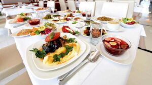 Restoran ve vatandaşlara iftar sofralarında israfa dikkat uyarısı