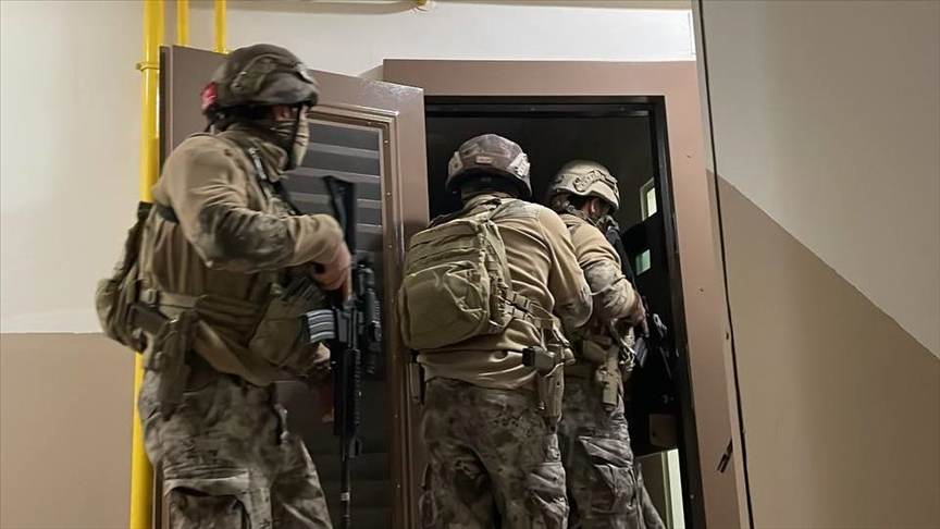 Ruhsatsız silah taşıyanlara yönelik 81 ildeki operasyonlarda 2 bin 82 kişiye işlem yapıldı