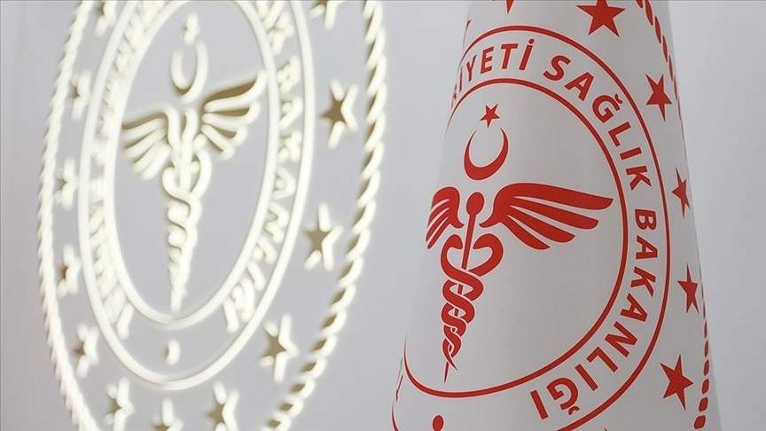 Sağlık Bakanlığı, 15 bin 247 sözleşmeli personel ve 2 bin 753 sürekli işçi alacak