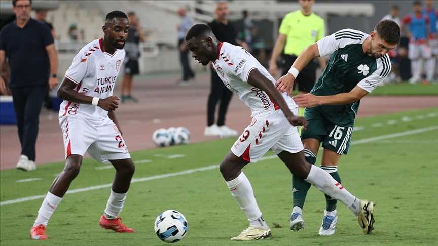 Samsunspor, UEFA Avrupa Ligi'nde deplasmanda Panathinaikos'a 2-1 yenildi