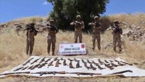Şırnak'taki Bozdoğan-49 operasyonunda 36 piyade tüfeği ele geçirildi