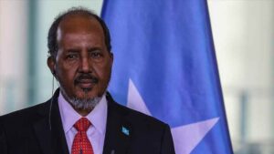 Somali Cumhurbaşkanı Mahmud'un konvoyuna bombalı saldırı düzenlendi