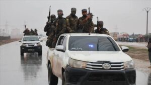 Suriye ordusu, Halep'in doğusundaki Meskene ve Deyr Hafir hattına takviye birlikler sevk etti