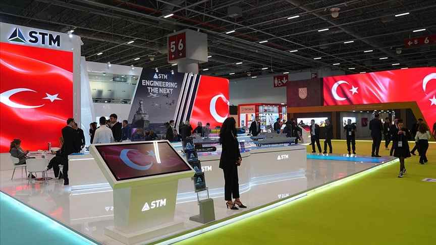 TUSAŞ'a yönelik terör saldırısının ardından SAHA EXPO alanı Türk bayraklarıyla donatıldı