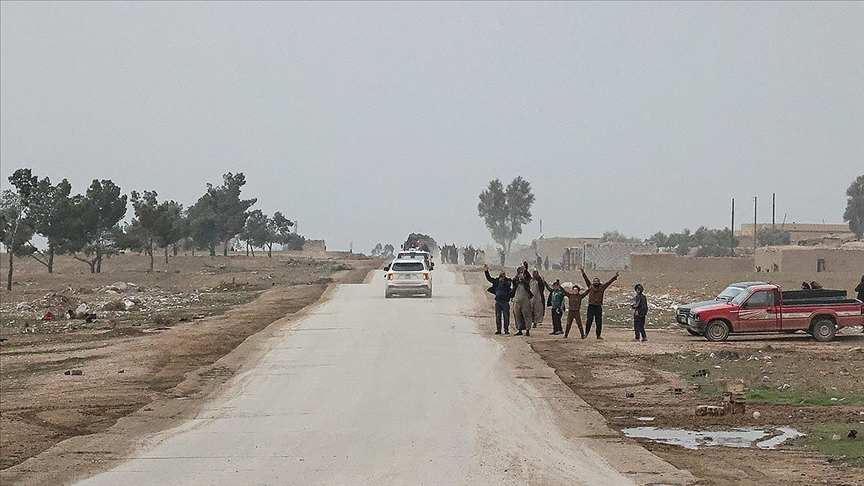 Terör örgütü YPG, Suriye İçişleri Bakanlığına bağlı güçlerin Haseke'ye girişini karşılayan 23 kişiyi alıkoydu