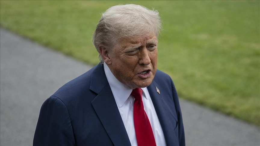 Trump, İran'da bir rejim değişikliği fikrine sıcak baktığı mesajını verdi