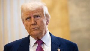 Trump, İran'ın barışçıl olması halinde yaptırımları kaldırabileceğini söyledi