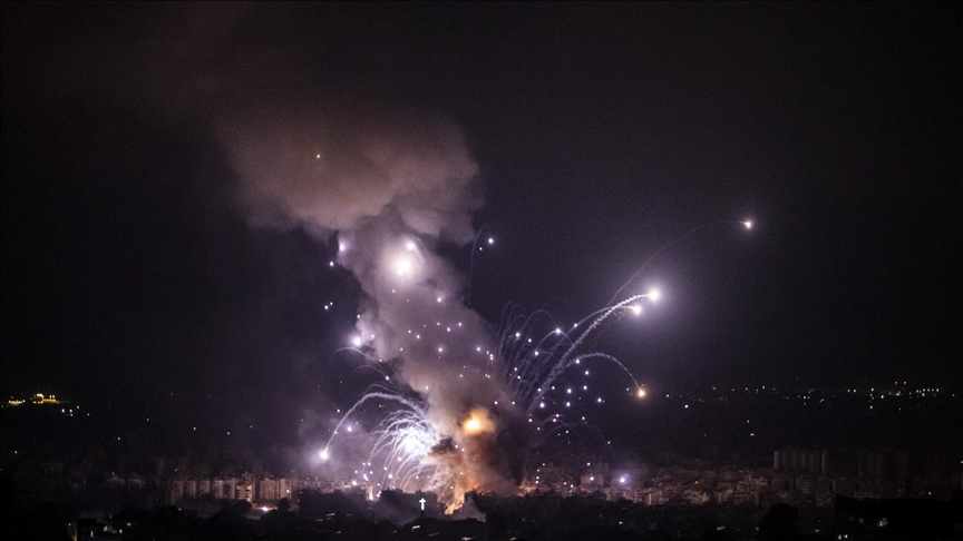 Trump'ın eski danışmanı, İsrail'in, Lübnan'daki İrlanda birliklerine napalm bombası atmasını önerdi