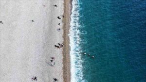 Turizmde bu yıl 65 milyar dolar gelir hedefleniyor