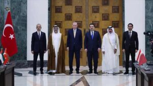 Türkiye, Irak, Katar ve BAE arasında Kalkınma Yolu mutabakat zaptı imzalandı