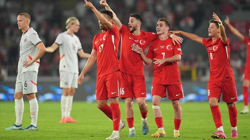 Türkiye, Uluslar Ligi'nde gruptaki ilk galibiyetini aldı Türkiye 3-1 İzlanda