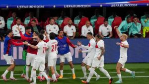 Türkiye çeyrek finalde Türkiye 2-1 Avusturya - Türkiye Hollanda'nın rakibi oldu