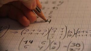 Yeni müfredatta matematik derslerinde algoritma-bilişim odakta olacak