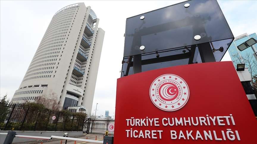 Yiyecek içecek hizmeti sunan işletmelerde zorunlu servis ücreti yasaklanıyor
